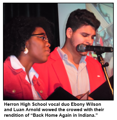 Herron High School vocal duo Ebony Wilson and Luan Arnold wowed the crowed with their rendition of “Back Home Again in Indiana”