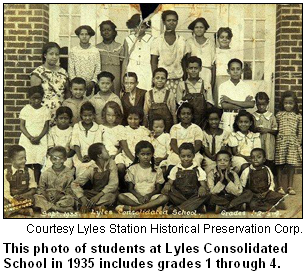 Lyles Consolidated School, 1935, grades 1 through 4.